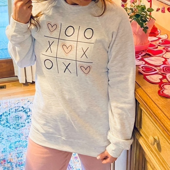 Tops - XOXO Sweatshirt